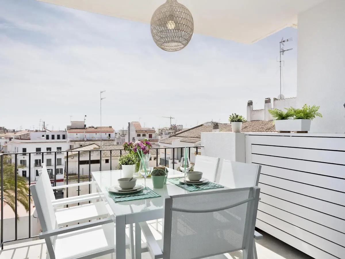 Sitges Spaces Oasis Penthouse 3 Bedroom, 2 Bathroom, Terrace, Pool, Sleeps Up To 6 0*,