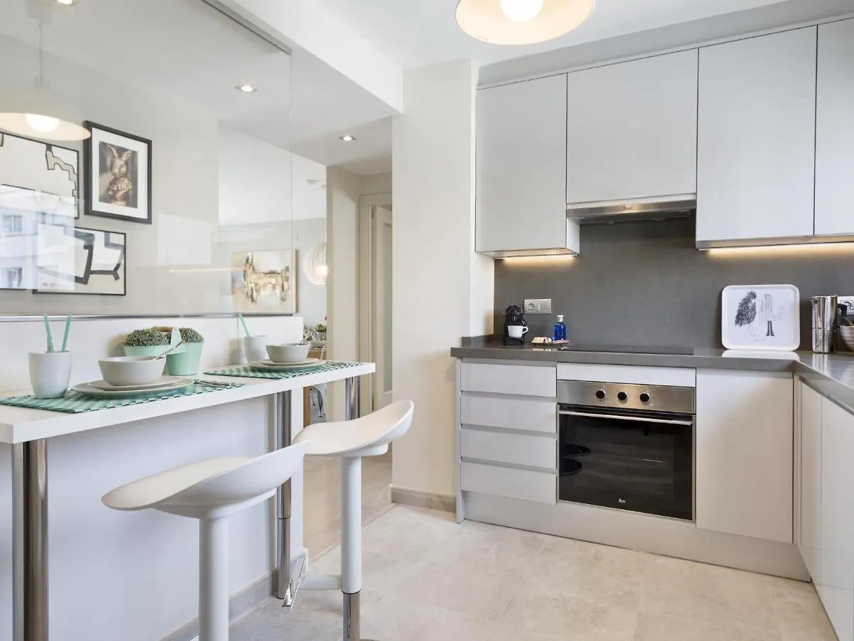 Sitges Spaces Oasis Penthouse 3 Bedroom, 2 Bathroom, Terrace, Pool, Sleeps Up To 6 0*,  Spain